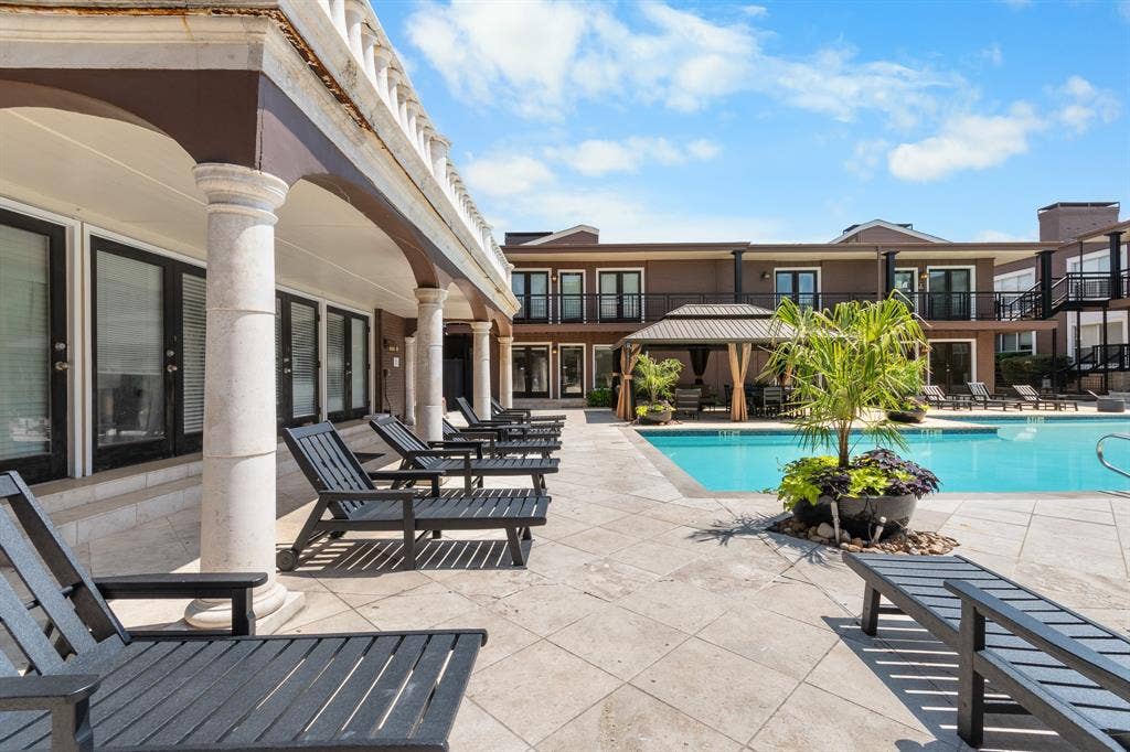 5928 Sandhurst Lane, #127, Dallas, TX 75206 5928 Sandhurst Lane, #127, Dallas, TX 75206