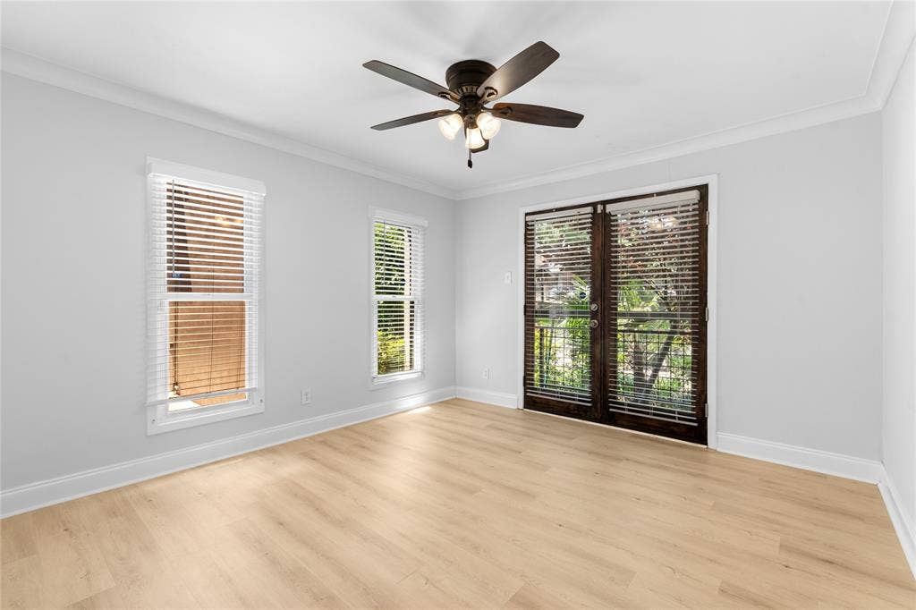 5928 Sandhurst Lane, #127, Dallas, TX 75206 5928 Sandhurst Lane, #127, Dallas, TX 75206