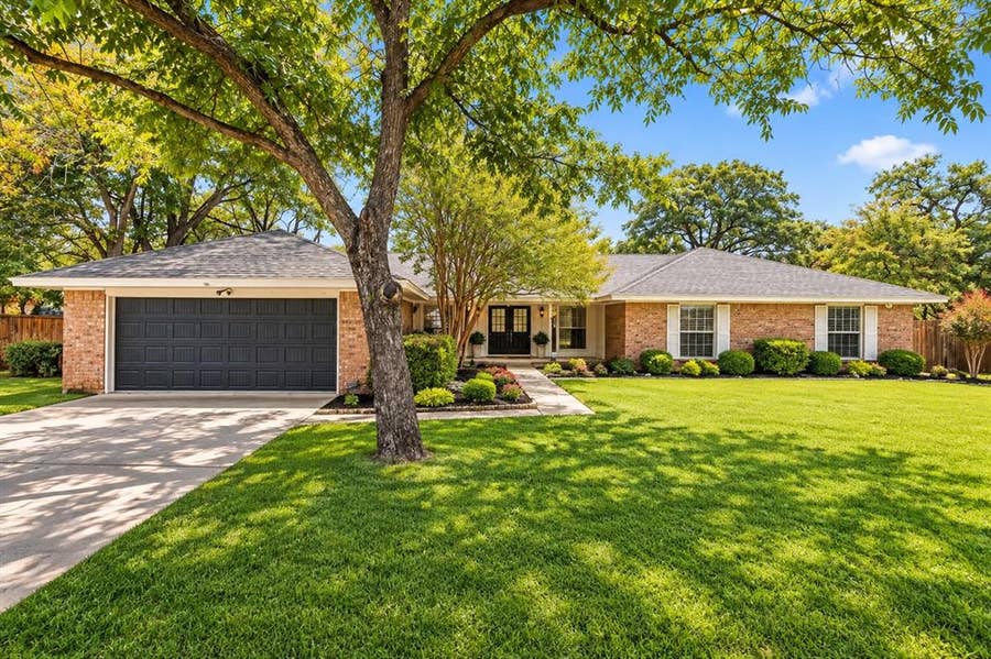 Property photo for 2351 Jenson Court, Fort Worth, TX