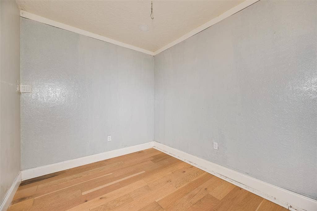 1717 Meadow Valley, Irving, TX 75060 1717 Meadow Valley, Irving, TX 75060