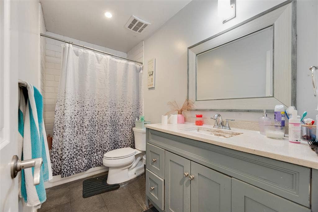 1717 Meadow Valley, Irving, TX 75060 1717 Meadow Valley, Irving, TX 75060