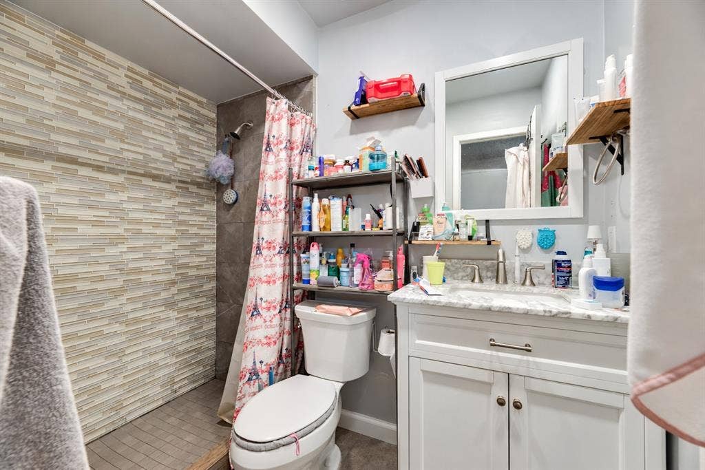 1717 Meadow Valley, Irving, TX 75060 1717 Meadow Valley, Irving, TX 75060