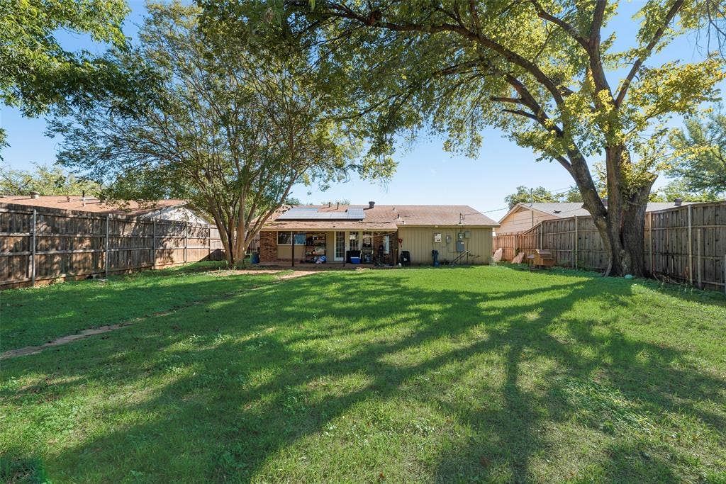 1717 Meadow Valley, Irving, TX 75060 1717 Meadow Valley, Irving, TX 75060