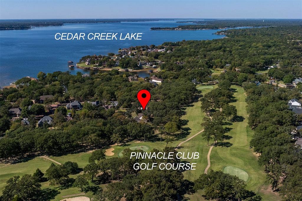 375 St. Andrews Drive, Mabank, TX 75156 Golf course and lake community