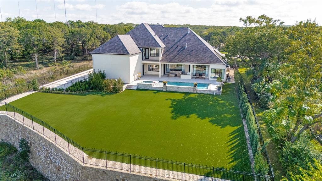 819 Bluff Ridge Drive, Cedar Hill, TX 75104 819 Bluff Ridge Drive, Cedar Hill, TX 75104