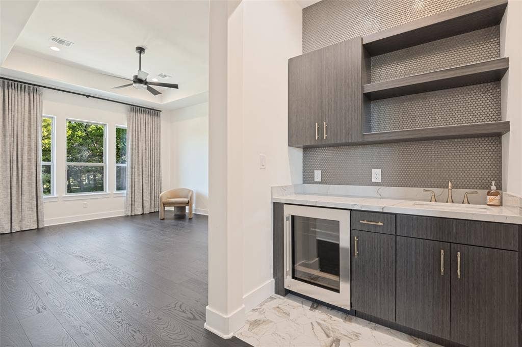 819 Bluff Ridge Drive, Cedar Hill, TX 75104 819 Bluff Ridge Drive, Cedar Hill, TX 75104