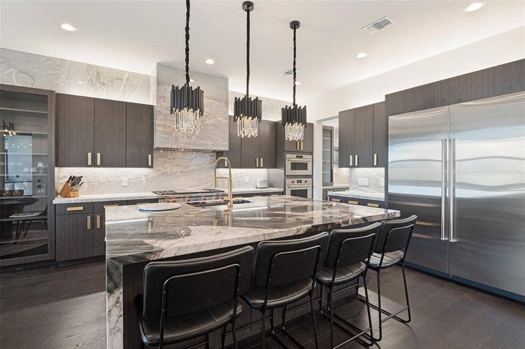 819 Bluff Ridge Drive, Cedar Hill, TX 75104 819 Bluff Ridge Drive, Cedar Hill, TX 75104