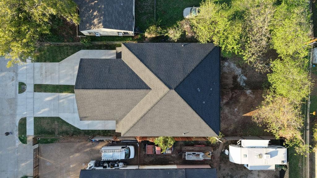 1805 Ash Crescent Street, Fort Worth, TX 76104