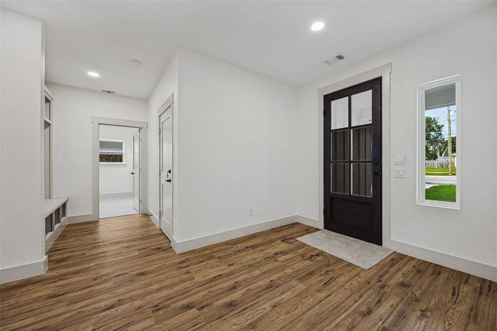 1328 Franklin Avenue, Bonham, TX 75418