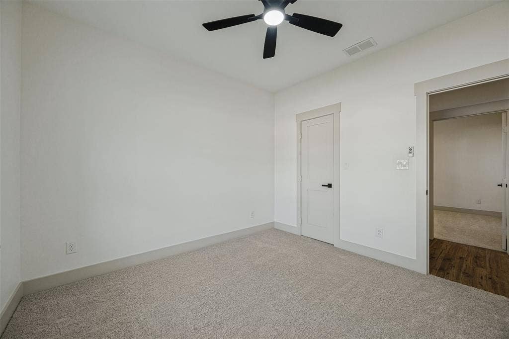 1328 Franklin Avenue, Bonham, TX 75418