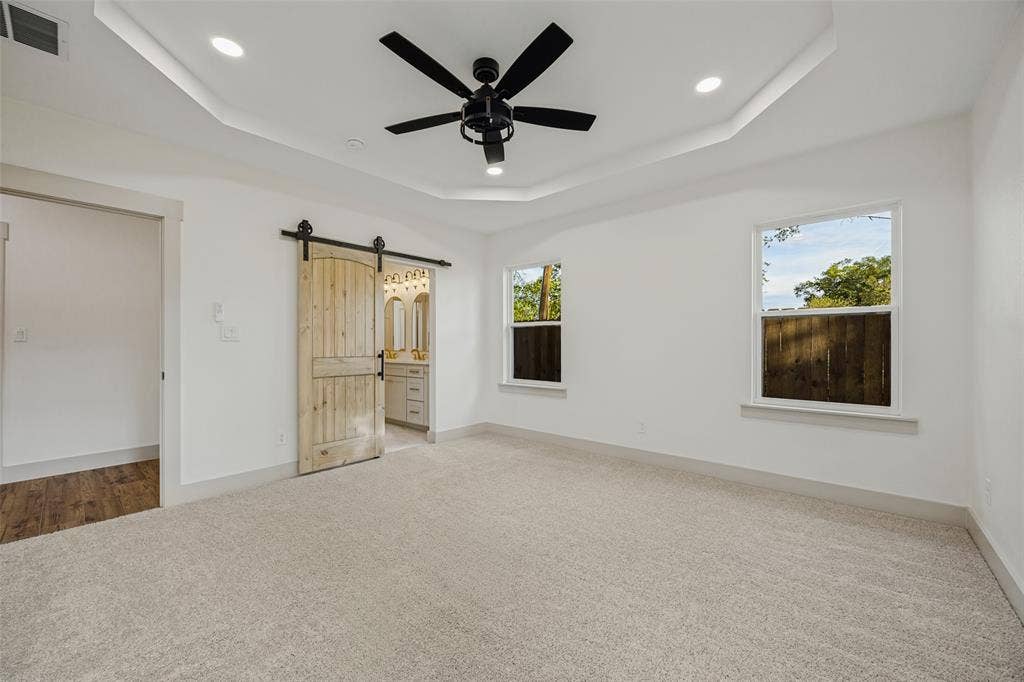 1328 Franklin Avenue, Bonham, TX 75418