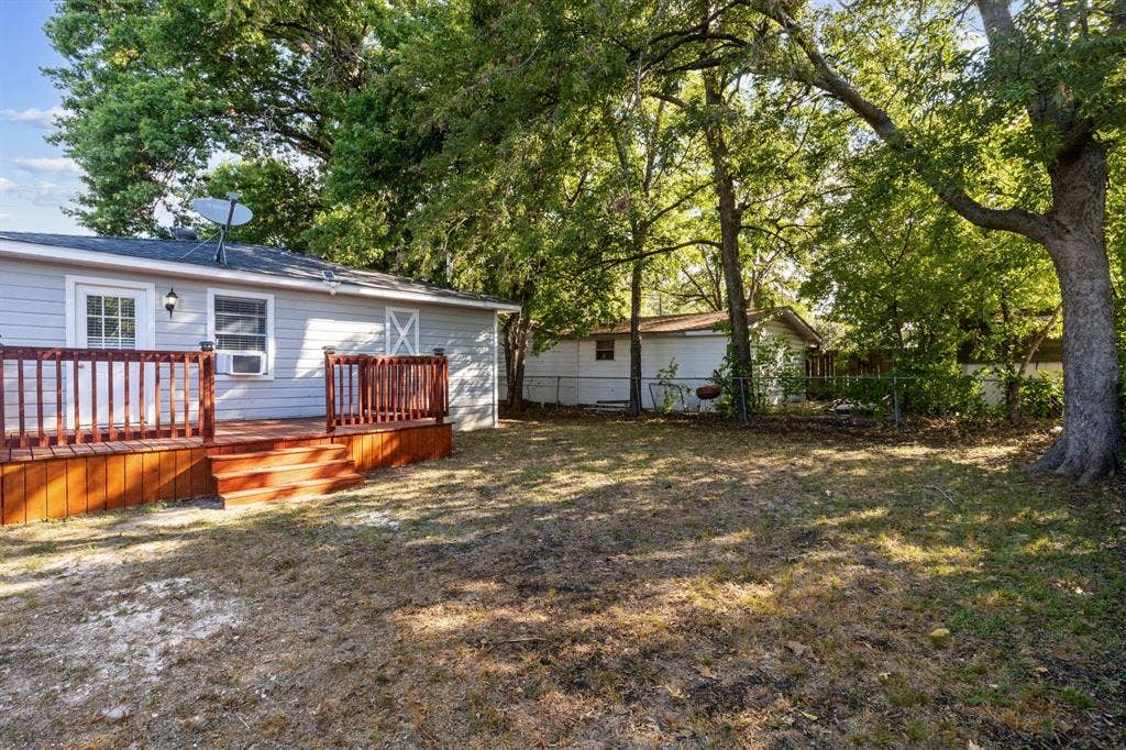 1412 N Morris Street, McKinney, TX 75069 1412 N Morris Street, McKinney, TX 75069