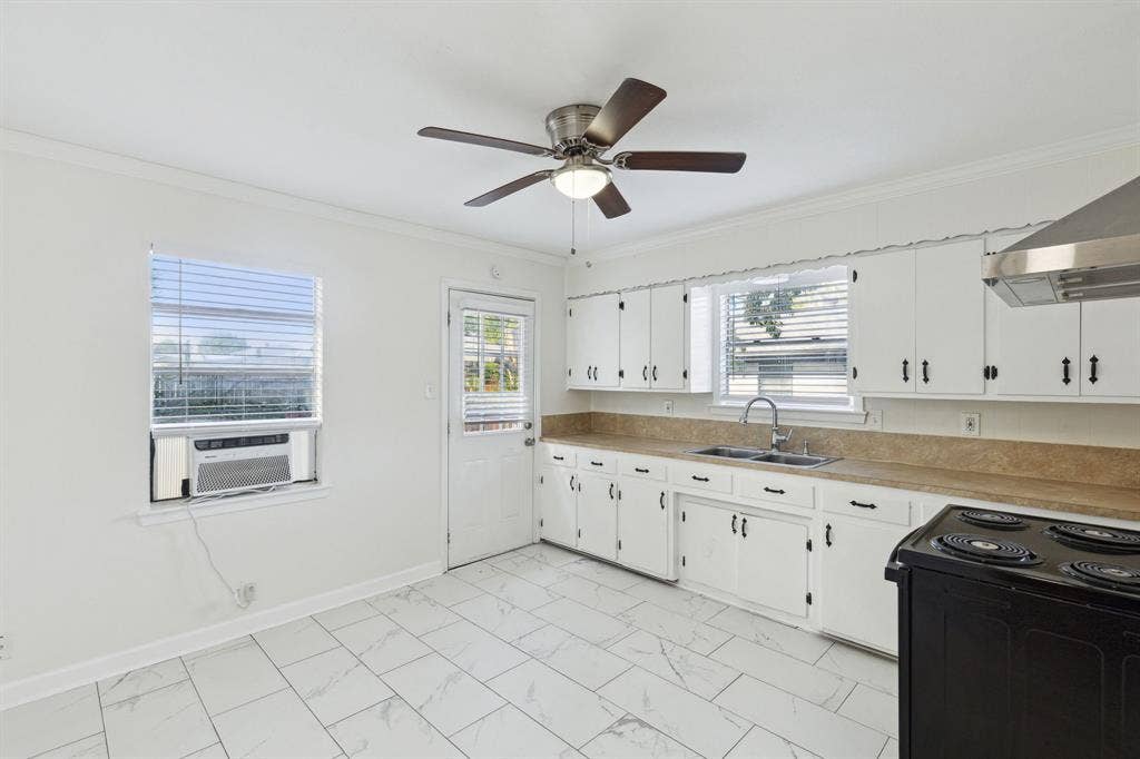 1412 N Morris Street, McKinney, TX 75069 1412 N Morris Street, McKinney, TX 75069