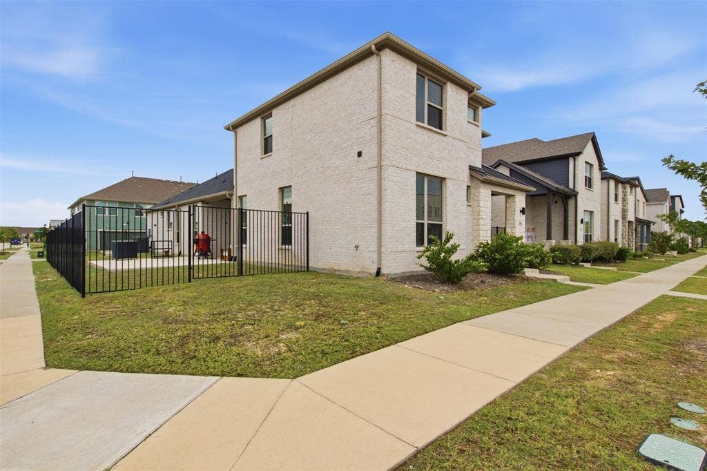 13018 Scissortail Drive, Frisco, TX 75035 13018 Scissortail Drive, Frisco, TX 75035