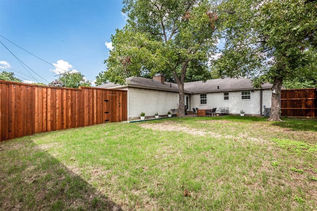 8430 Bocowood Drive, Dallas, TX 75228 8430 Bocowood Drive, Dallas, TX 75228