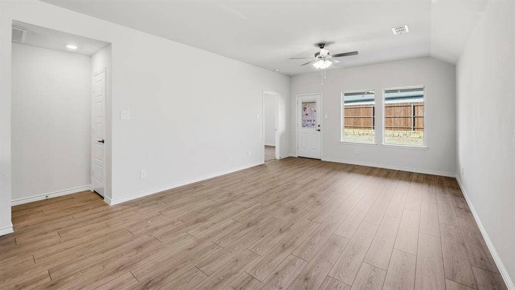 1303 Dry Brook Way, Princeton, TX 75407 1303 Dry Brook Way, Princeton, TX 75407