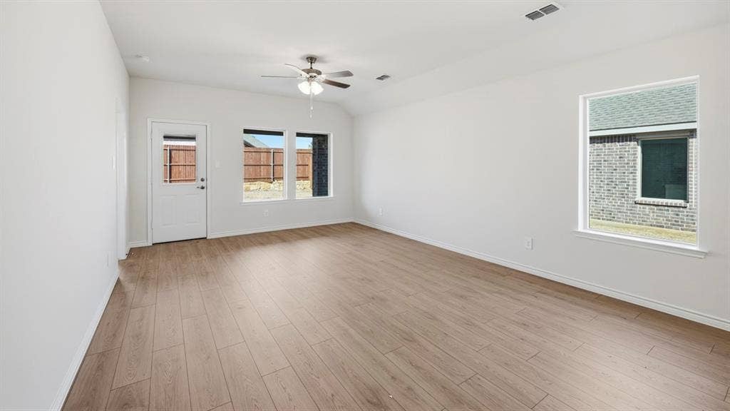 1303 Dry Brook Way, Princeton, TX 75407 1303 Dry Brook Way, Princeton, TX 75407