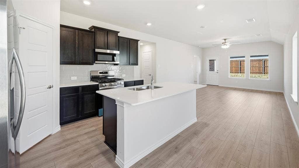 1303 Dry Brook Way, Princeton, TX 75407 1303 Dry Brook Way, Princeton, TX 75407