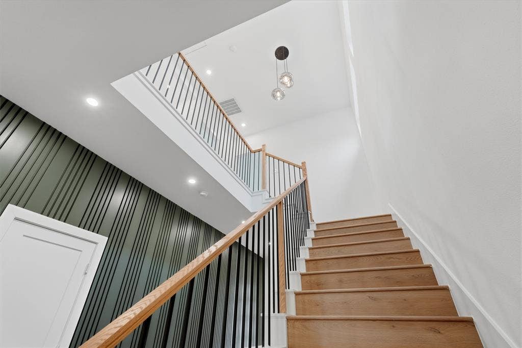 5011 Watson Drive, Dallas, TX 75241 5011 Watson Drive, Dallas, TX 75241