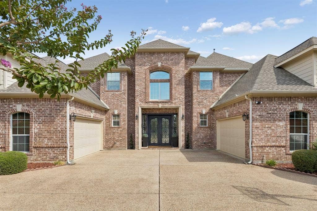 305 Corral Court, Southlake, TX 76092