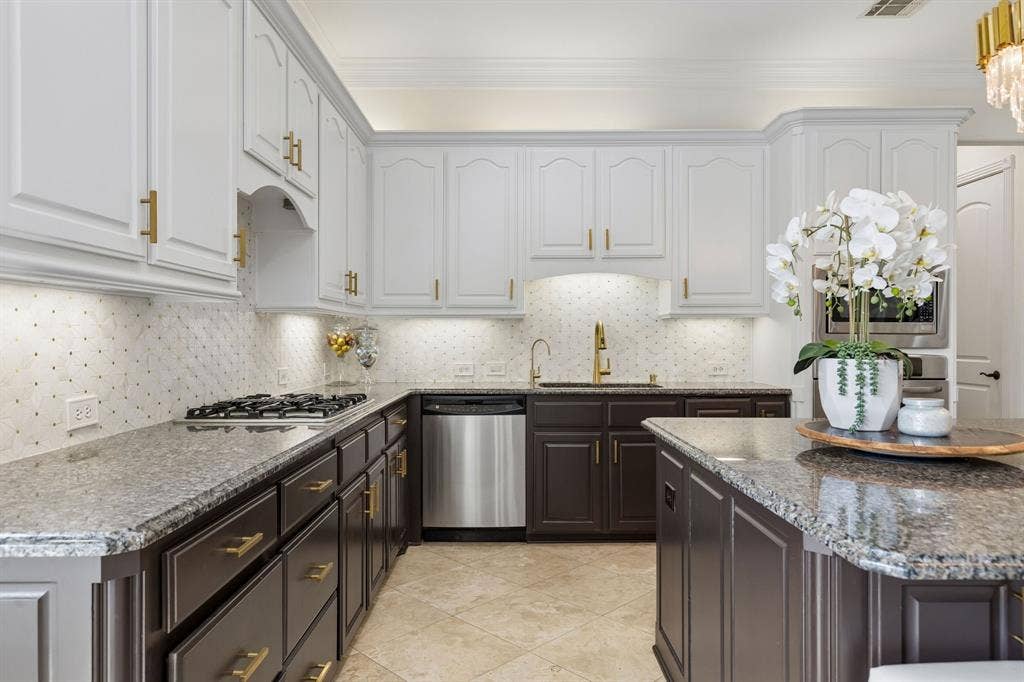 305 Corral Court, Southlake, TX 76092