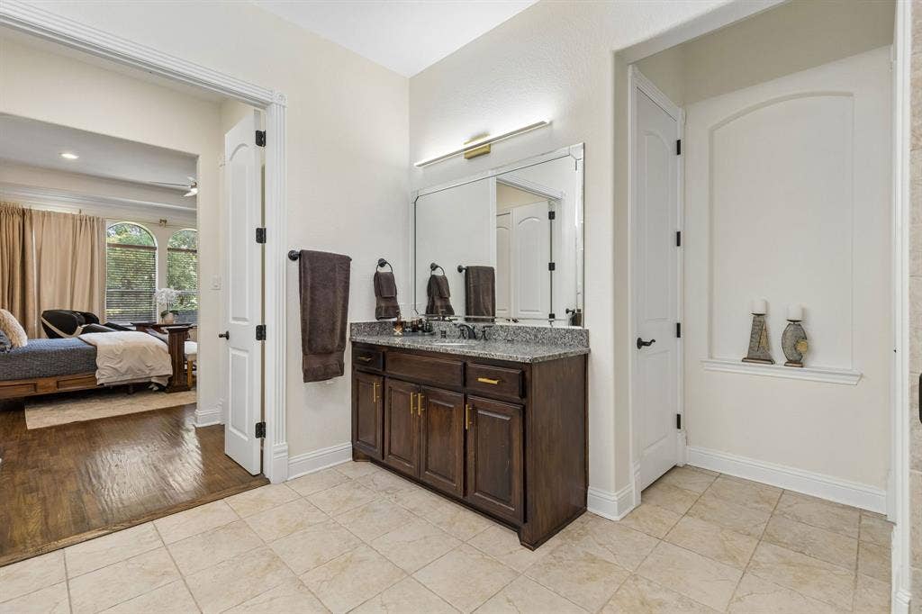 305 Corral Court, Southlake, TX 76092