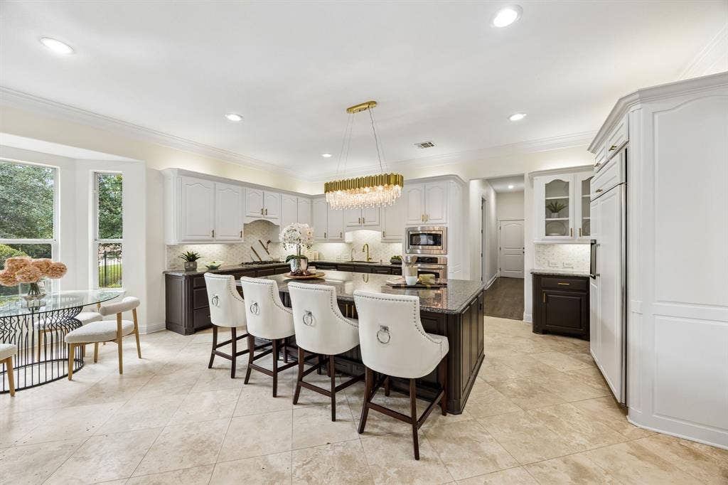 305 Corral Court, Southlake, TX 76092