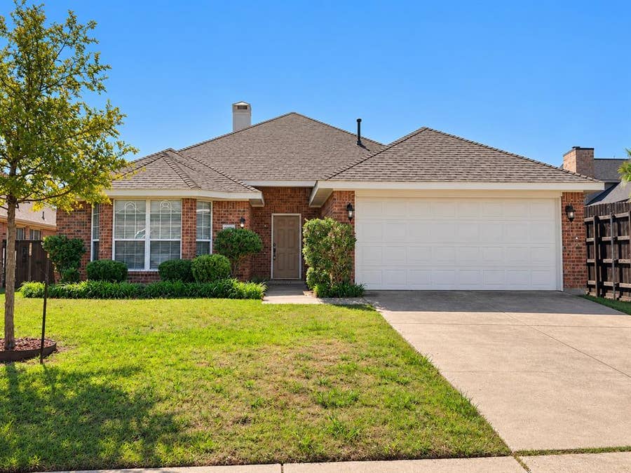 Property photo for 6006 Holly Crest Lane, Sachse, TX