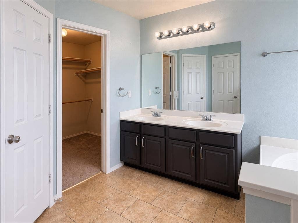 6006 Holly Crest Lane, Sachse, TX 75048 6006 Holly Crest Lane, Sachse, TX 75048