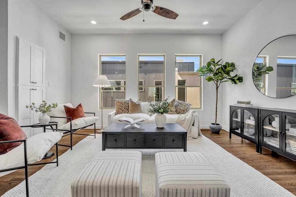 5806 Bryan Parkway, #104, Dallas, TX 75206 5806 Bryan Parkway, #104, Dallas, TX 75206