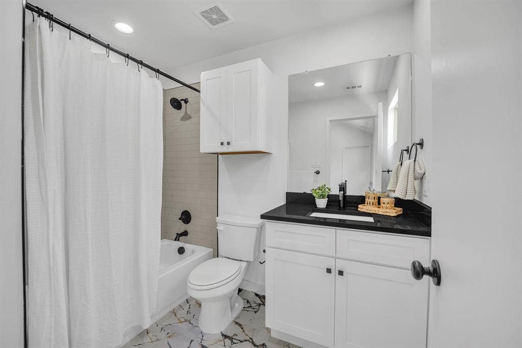 5806 Bryan Parkway, #104, Dallas, TX 75206 5806 Bryan Parkway, #104, Dallas, TX 75206