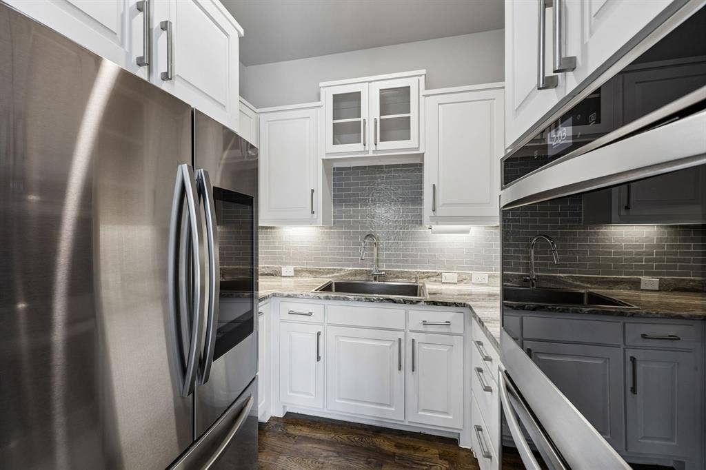 Prep kitchen