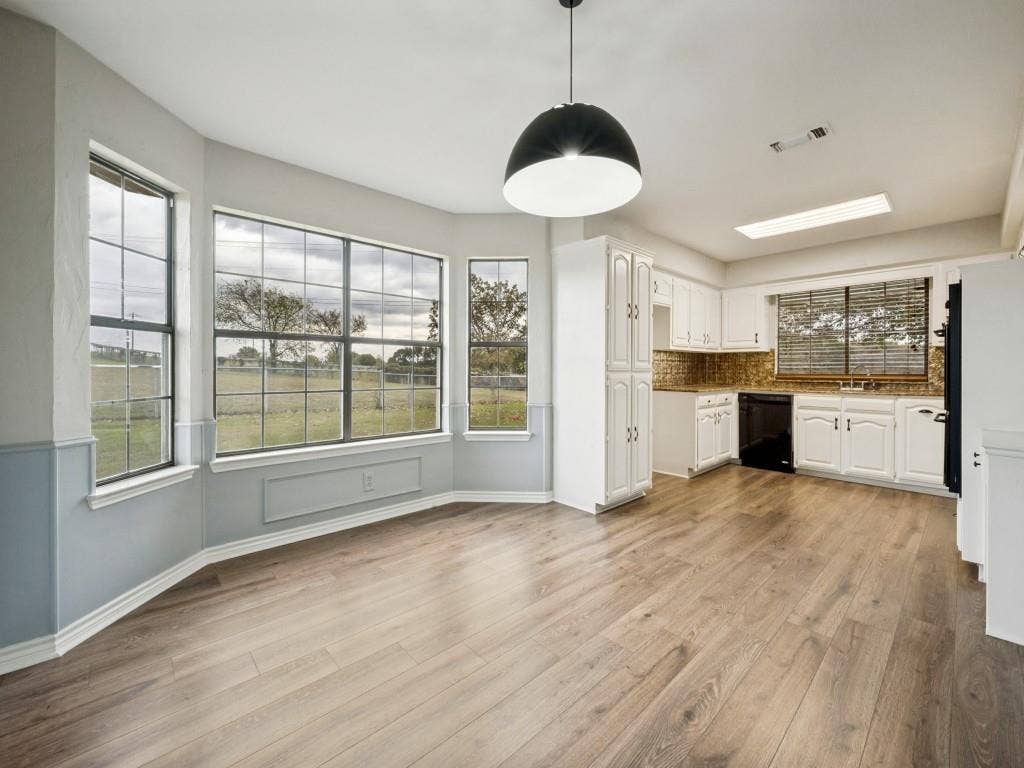 2209 Strader Road, Justin, TX 76247 2209 Strader Road, Justin, TX 76247