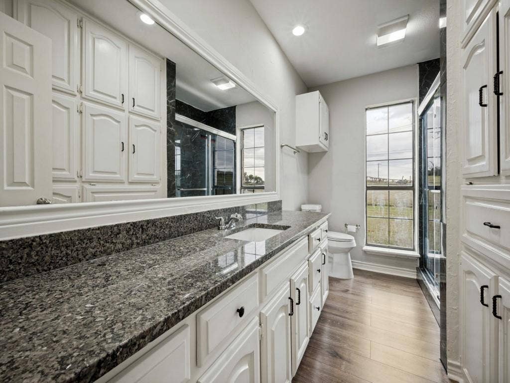 2209 Strader Road, Justin, TX 76247 2209 Strader Road, Justin, TX 76247
