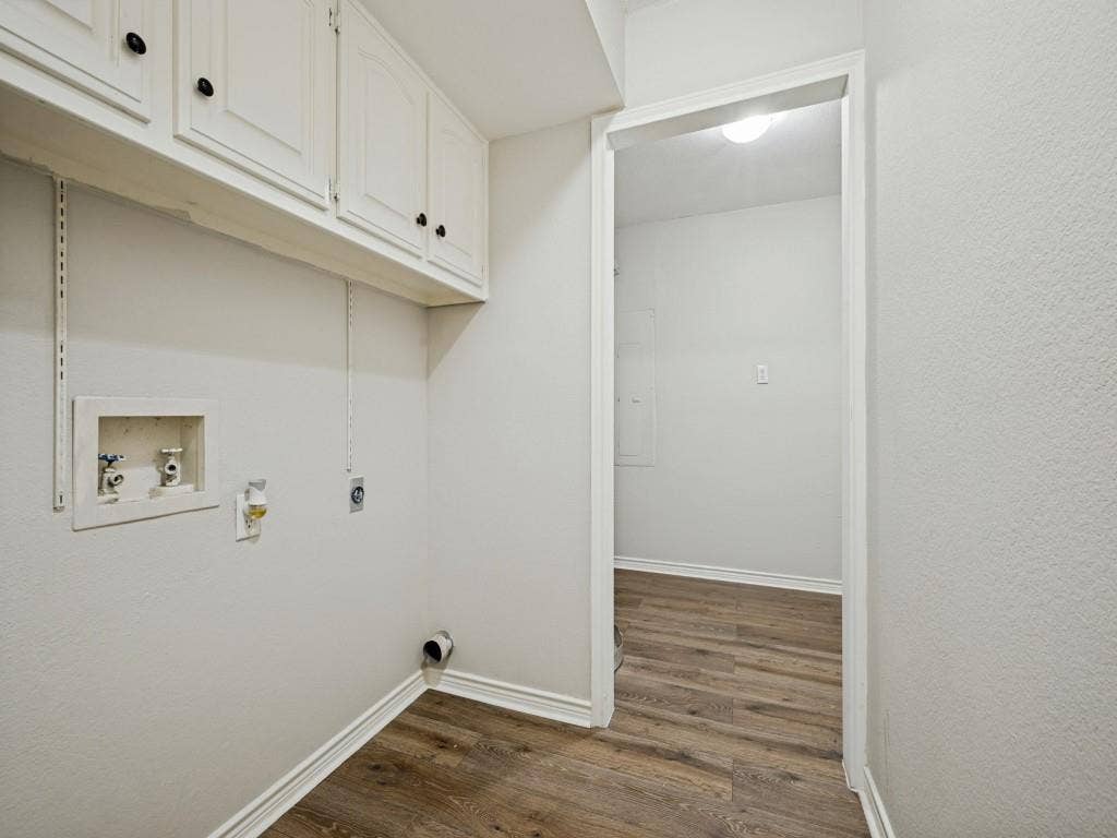2209 Strader Road, Justin, TX 76247 2209 Strader Road, Justin, TX 76247