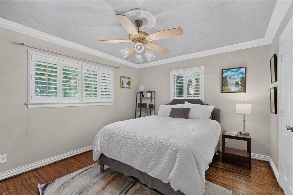 910 Sharpshire Street, Grand Prairie, TX 75050 Cozy guest bedroom