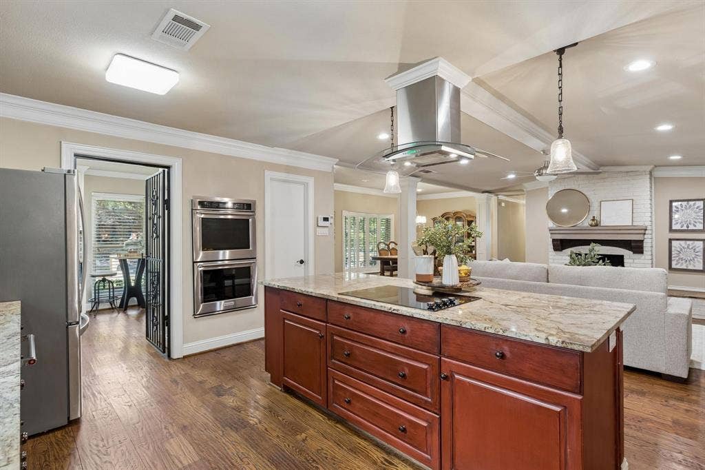 Spacious Kitchen with Plenty of Storage
