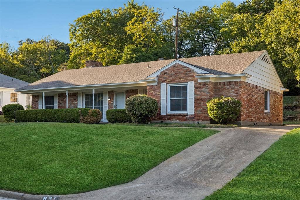 841 Brookwood Drive, Dallas, TX 75224