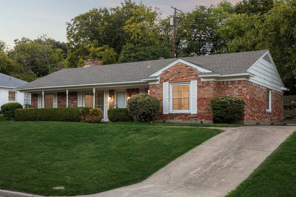 841 Brookwood Drive, Dallas, TX 75224