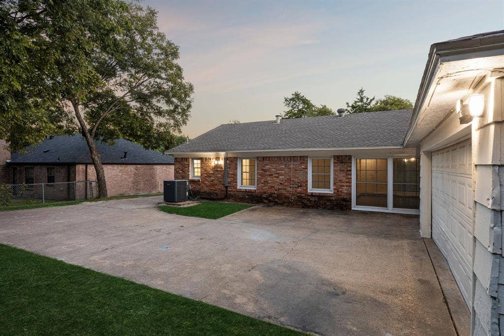 841 Brookwood Drive, Dallas, TX 75224