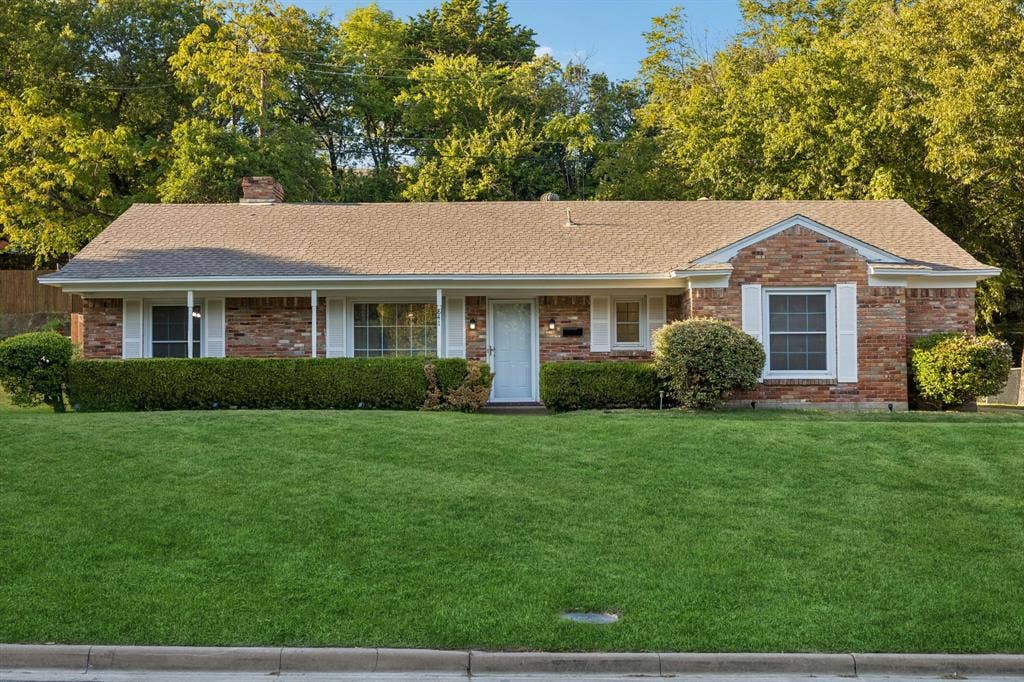 841 Brookwood Drive, Dallas, TX 75224