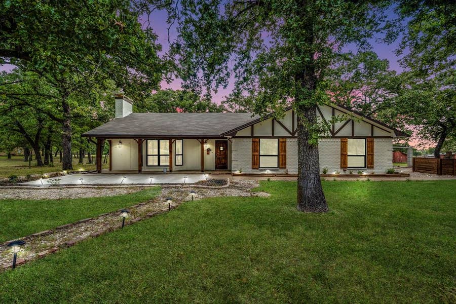 Property photo for 3754 Ft Graham Road, West, TX