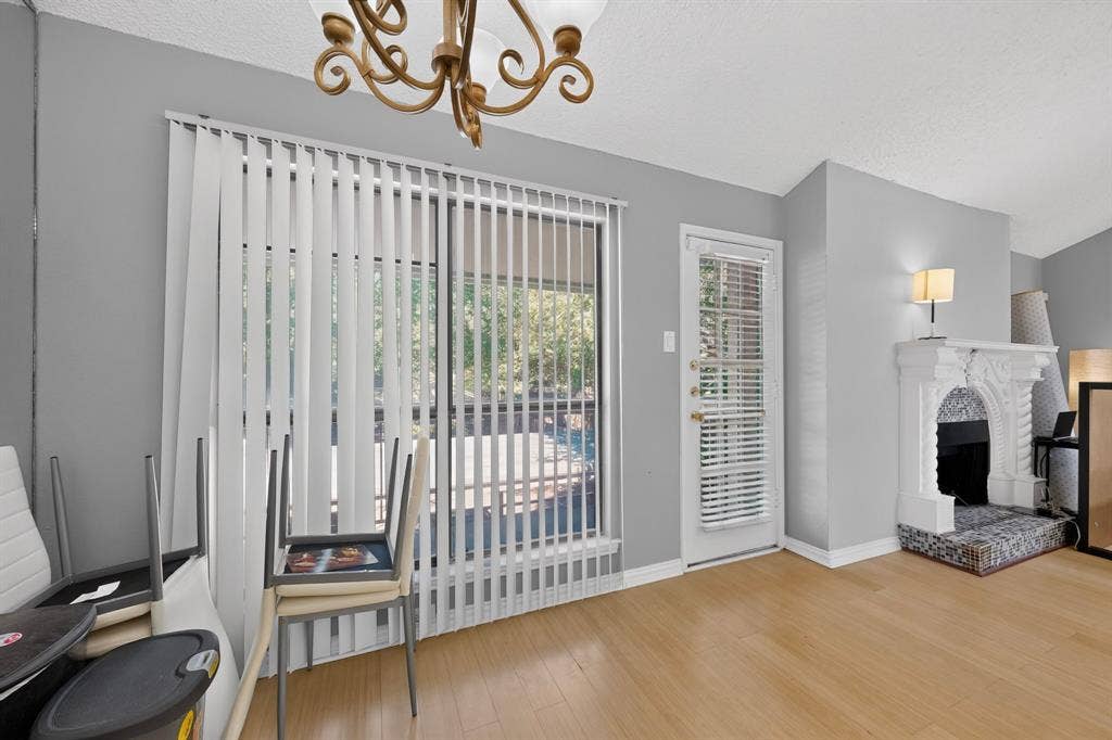 5750 Phoenix Drive, #6, Dallas, TX 75231 5750 Phoenix Drive, #6, Dallas, TX 75231