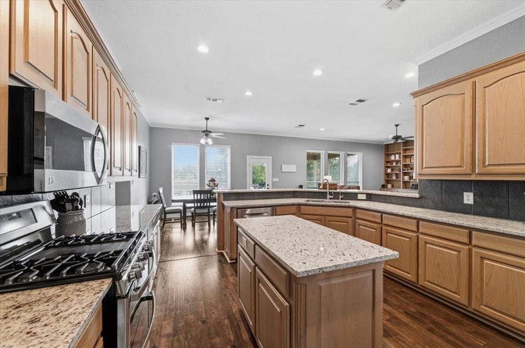 130 View Point Court, Aledo, TX 76008