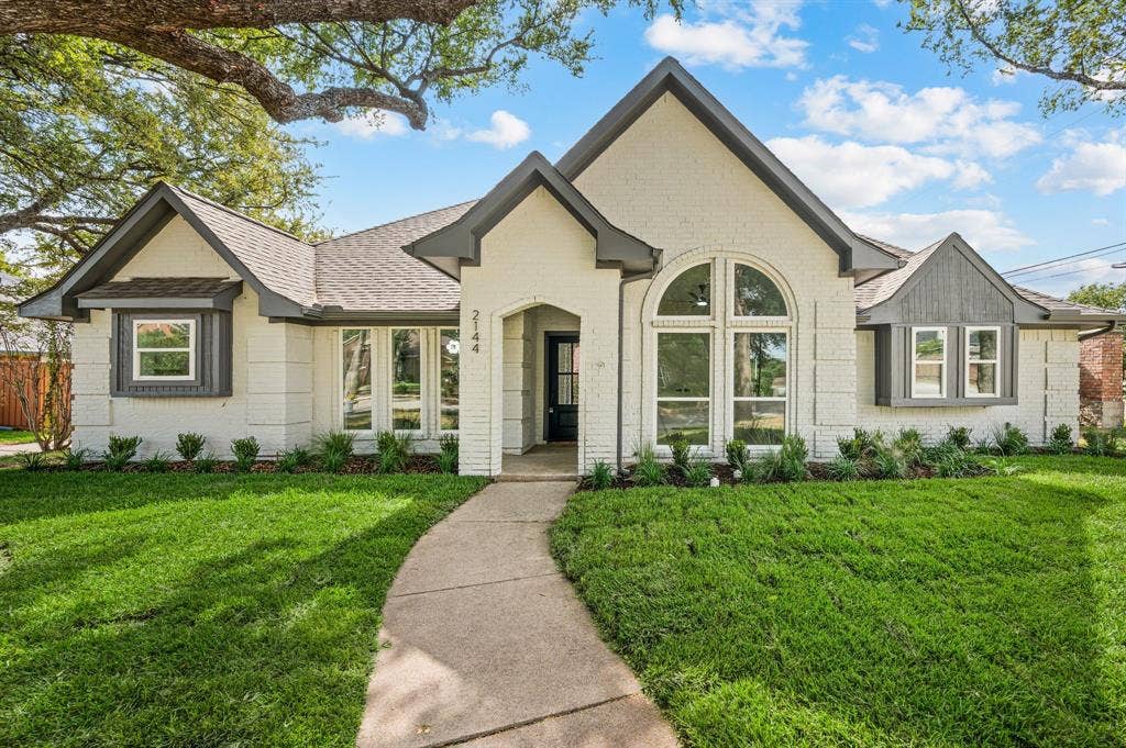 2144 Usa Drive, Plano, TX 75025
