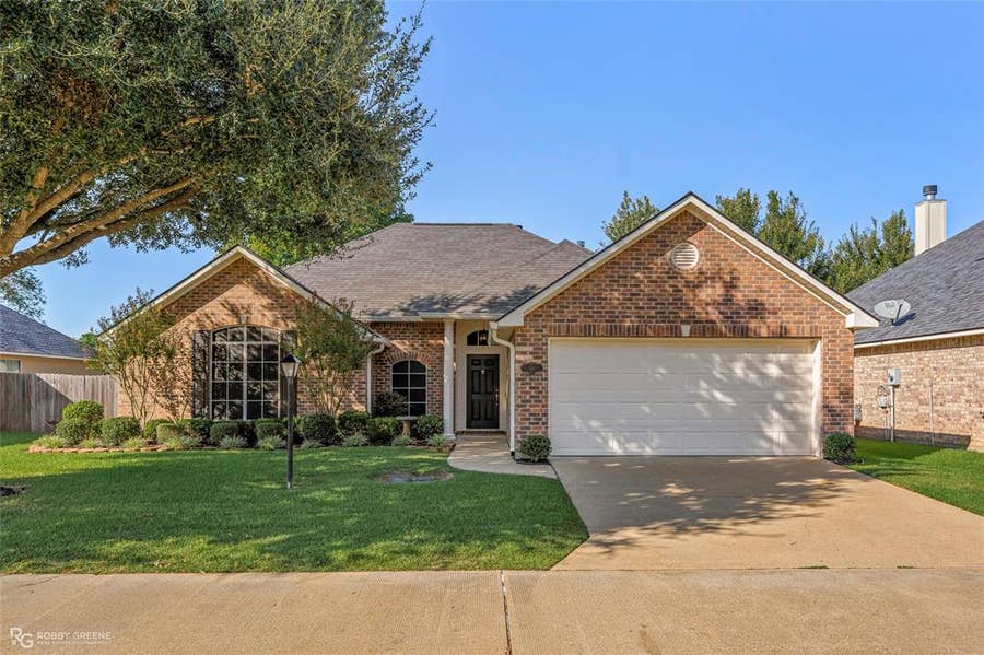 Property photo for 114 Pageant Cove, Shreveport, LA