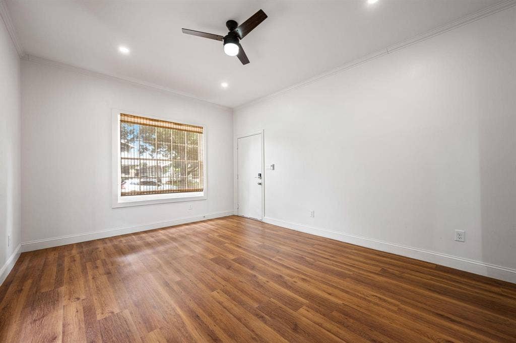 305 S Willomet Avenue, #1, Dallas, TX 75208 305 S Willomet Avenue, #1, Dallas, TX 75208