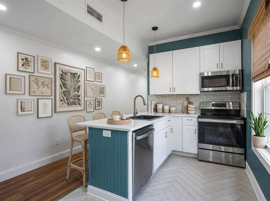 305 S Willomet Avenue, #1, Dallas, TX 75208 305 S Willomet Avenue, #1, Dallas, TX 75208