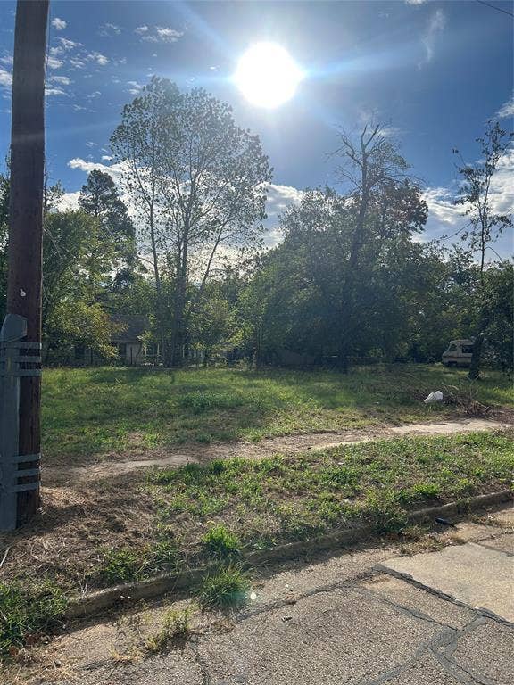 Property photo for 410 3RD Street NW, Paris, TX