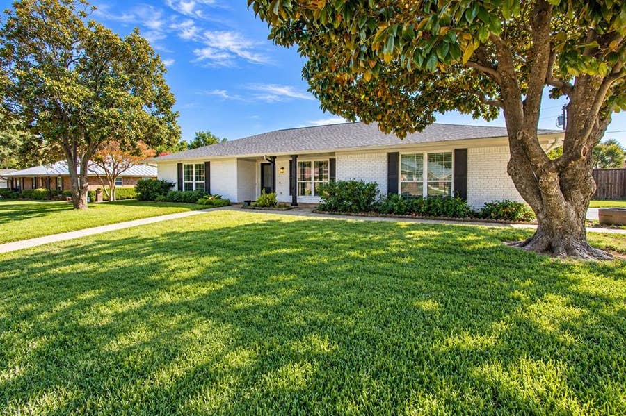 Property photo for 146 Village Estates Drive, Highland Village, TX